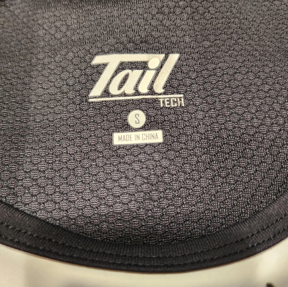 Tail Tech Athletic Cao Sleeve Tee, Floral Design, Size Small - Picture 10 of 10